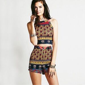 Novella Royale Multicolor Patterned Women Shorts